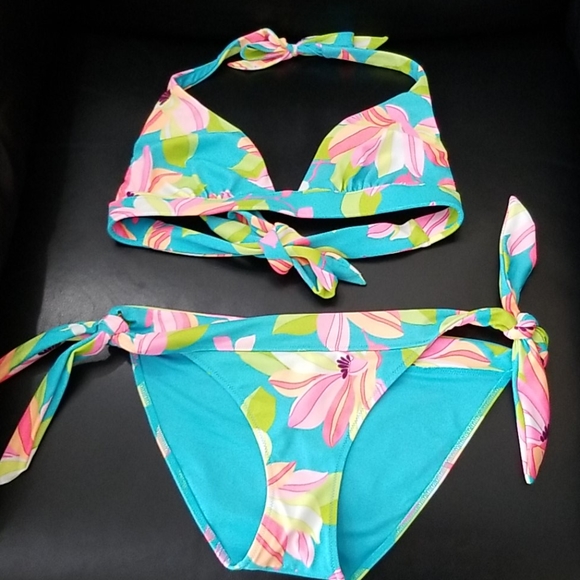Victoria Secret two piece swimsuit - Picture 1 of 5